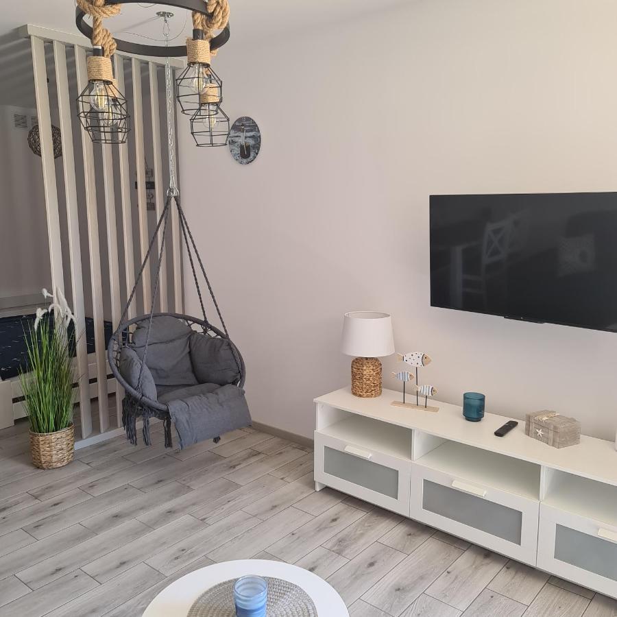 Lebskie Zacisze - Apartamenty Lebska Ostoja- Piaskowa Zarnowska 외부 사진