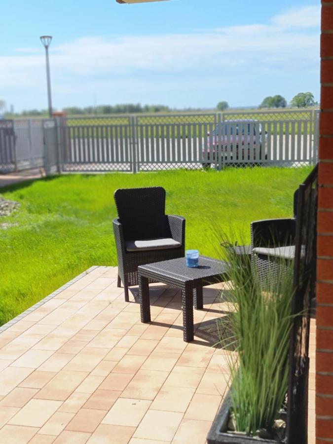 Lebskie Zacisze - Apartamenty Lebska Ostoja- Piaskowa Zarnowska 외부 사진