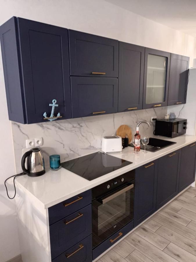 Lebskie Zacisze - Apartamenty Lebska Ostoja- Piaskowa Zarnowska 외부 사진